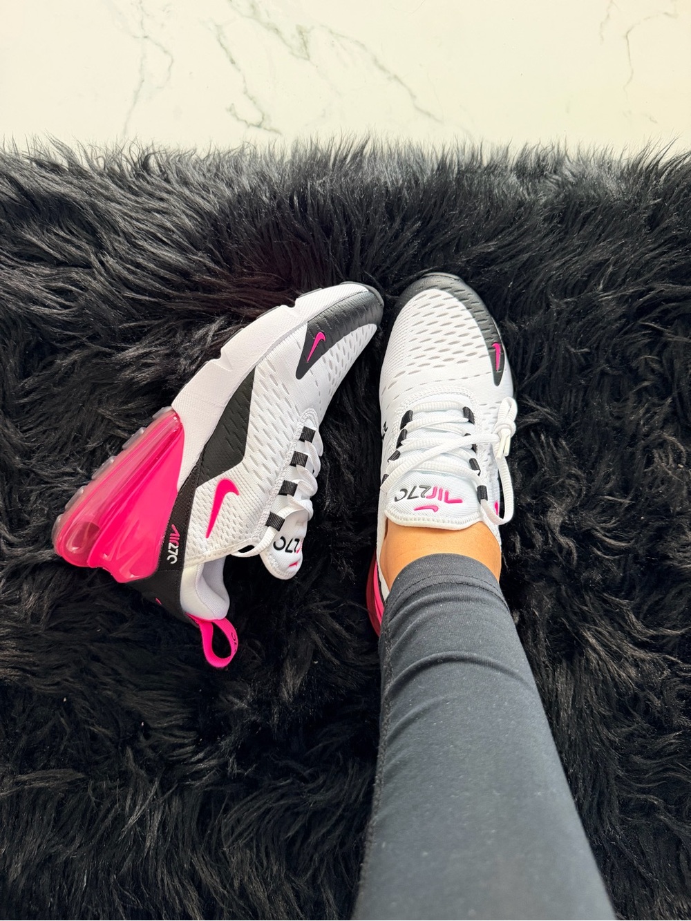 Nike Air Max 270 - Picture 4 of 11